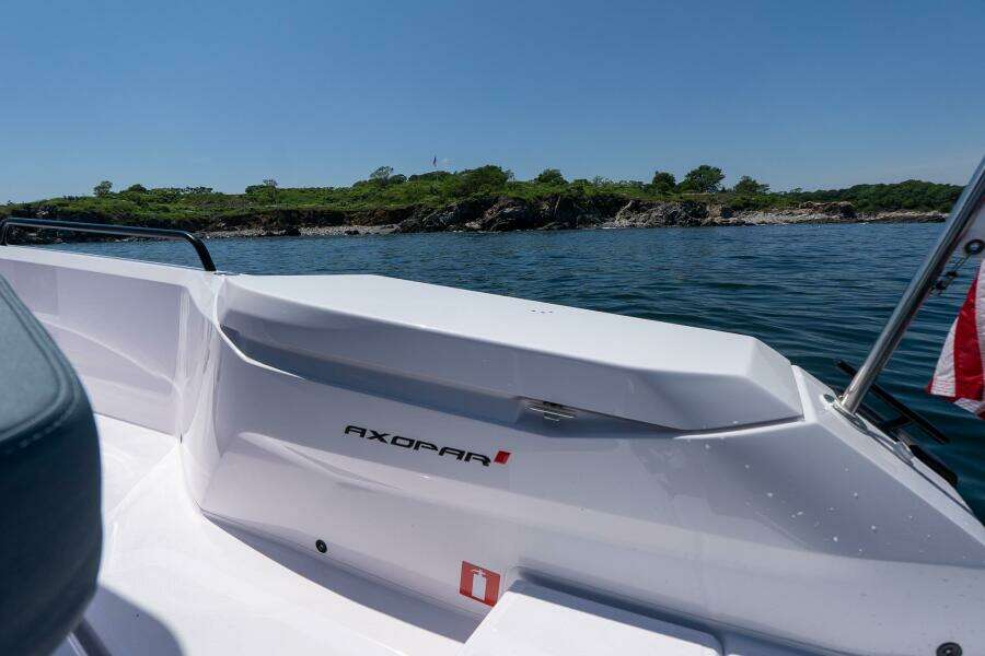 2026 Axopar Cross Cabin