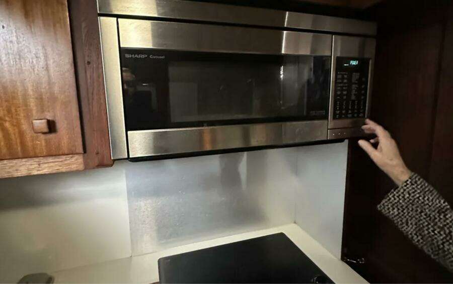 1974 Hatteras 58 Yachtfish