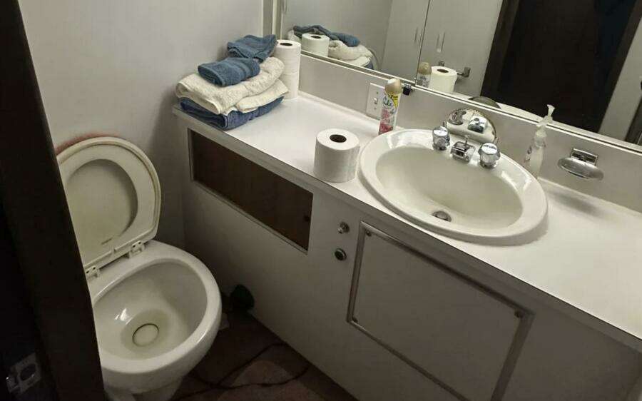 1974 Hatteras 58 Yachtfish