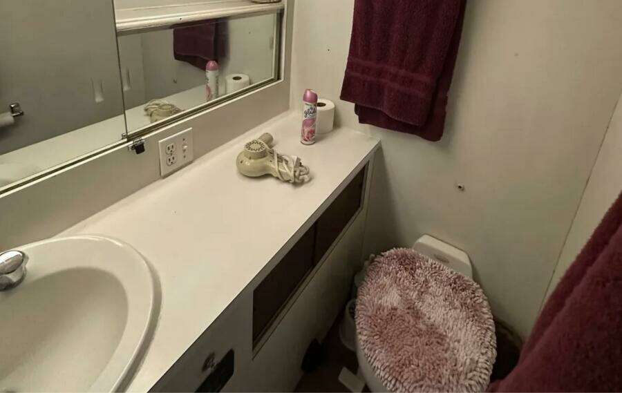 1974 Hatteras 58 Yachtfish