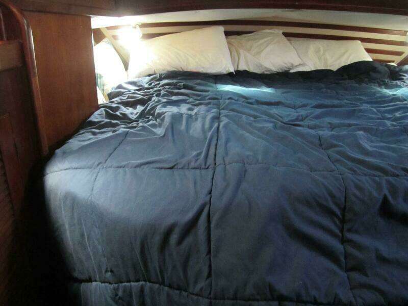 1985 Endeavour 38 CC