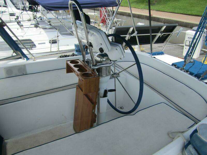 1985 Endeavour 38 CC