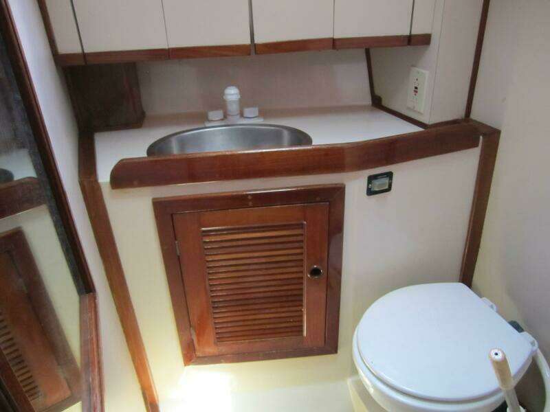 1985 Endeavour 38 CC