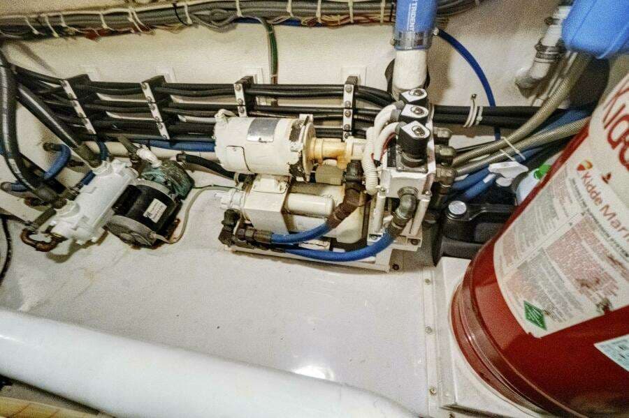 2008 Viking 74 Enclosed Bridge