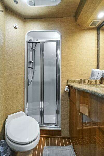 2008 Viking 74 Enclosed Bridge