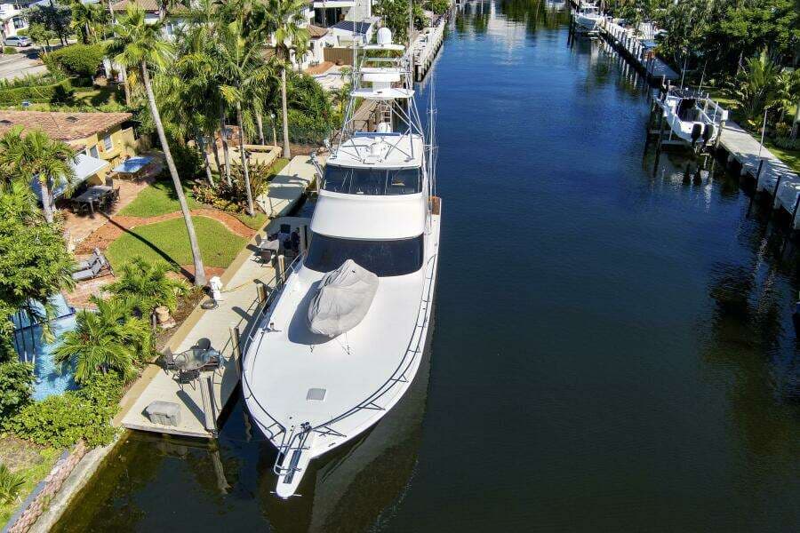 2008 Viking 74 Enclosed Bridge