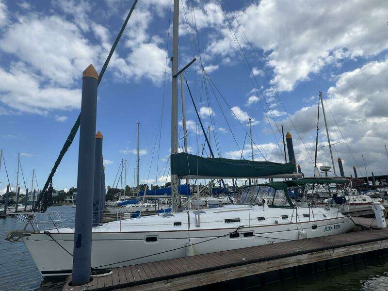 2000 Beneteau 461