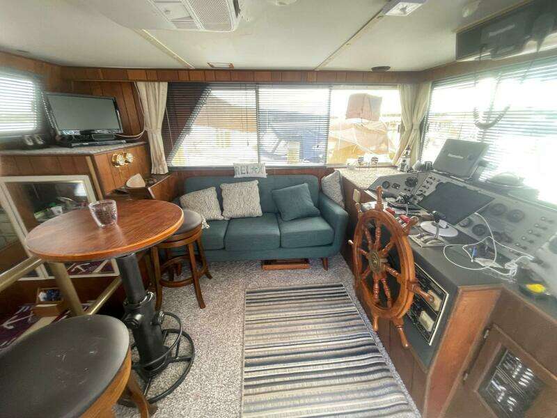1991 Gibson 37 Standard Houseboat