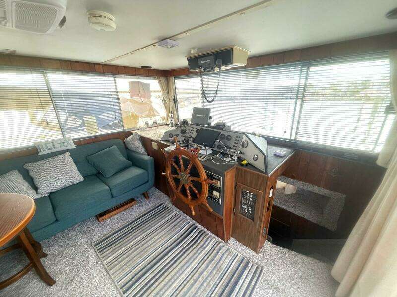 1991 Gibson 37 Standard Houseboat