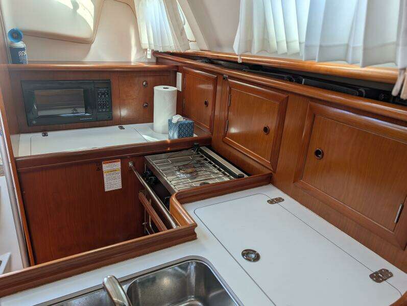 2001 Beneteau Oceanis 331
