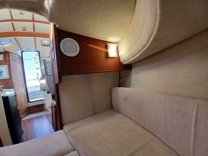 2009 Ranger Tugs R-25