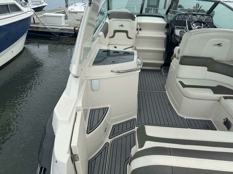 2013 Monterey 260 SCR