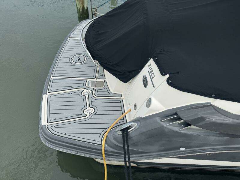 2013 Monterey 260 SCR