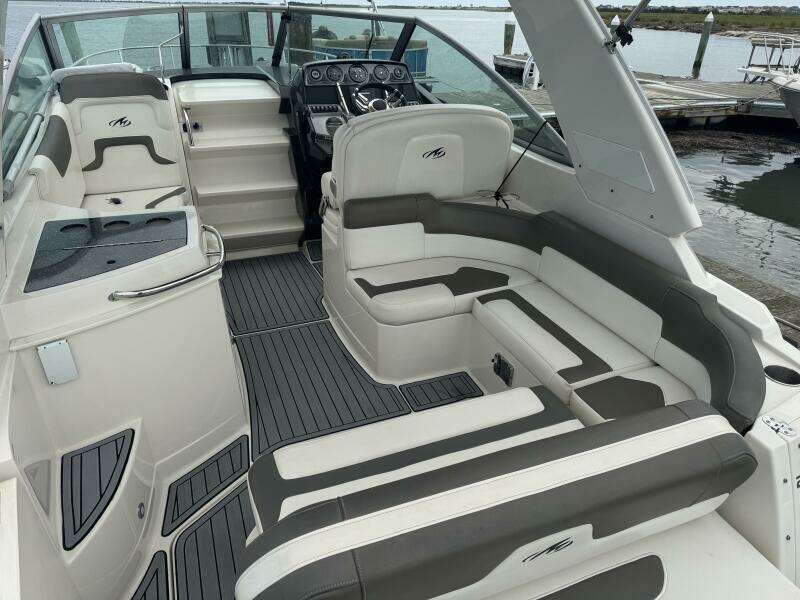 2013 Monterey 260 SCR