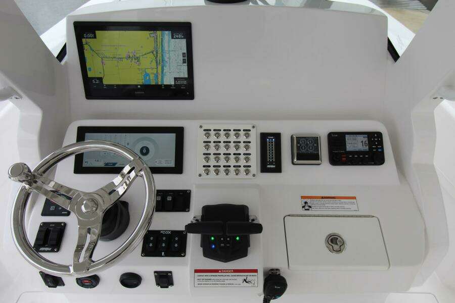 2024 Intrepid Nomad SE