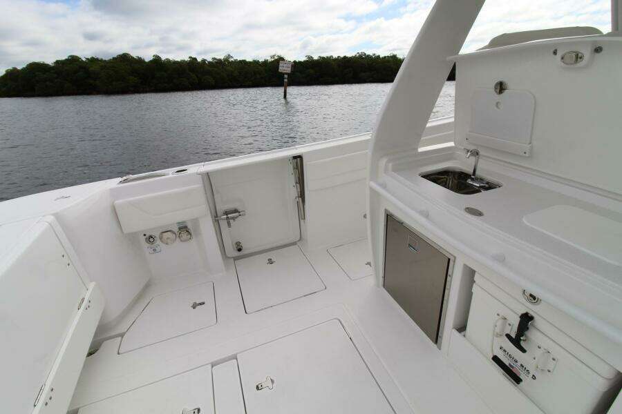 2024 Intrepid Nomad SE