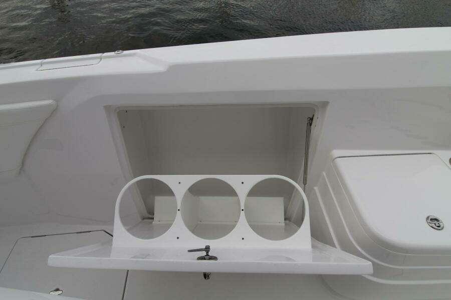 2024 Intrepid Nomad SE