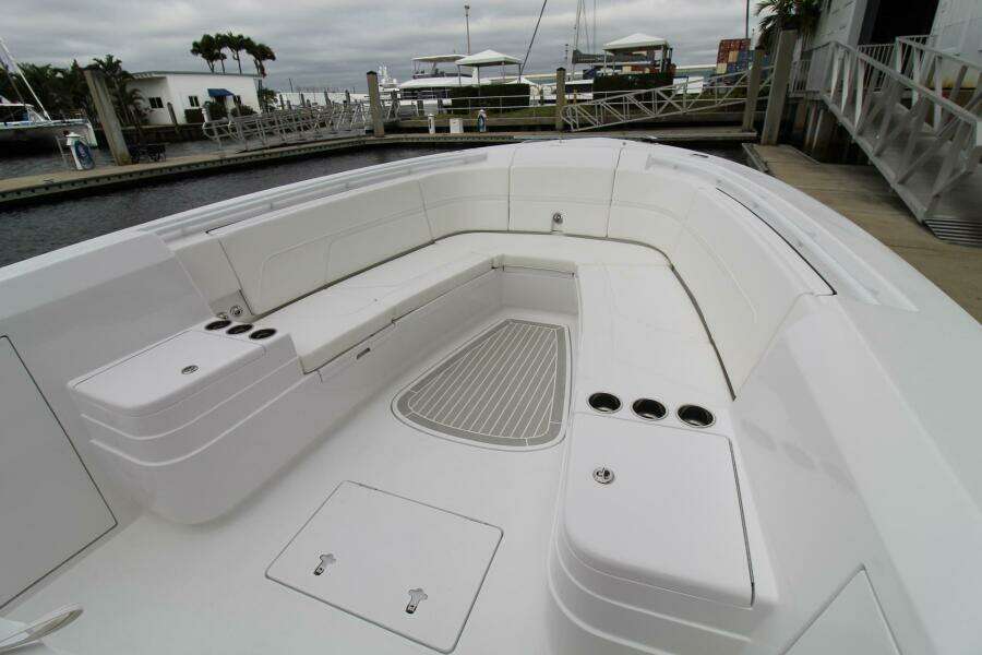 2024 Intrepid Nomad SE