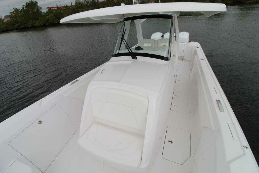 2024 Intrepid Nomad SE