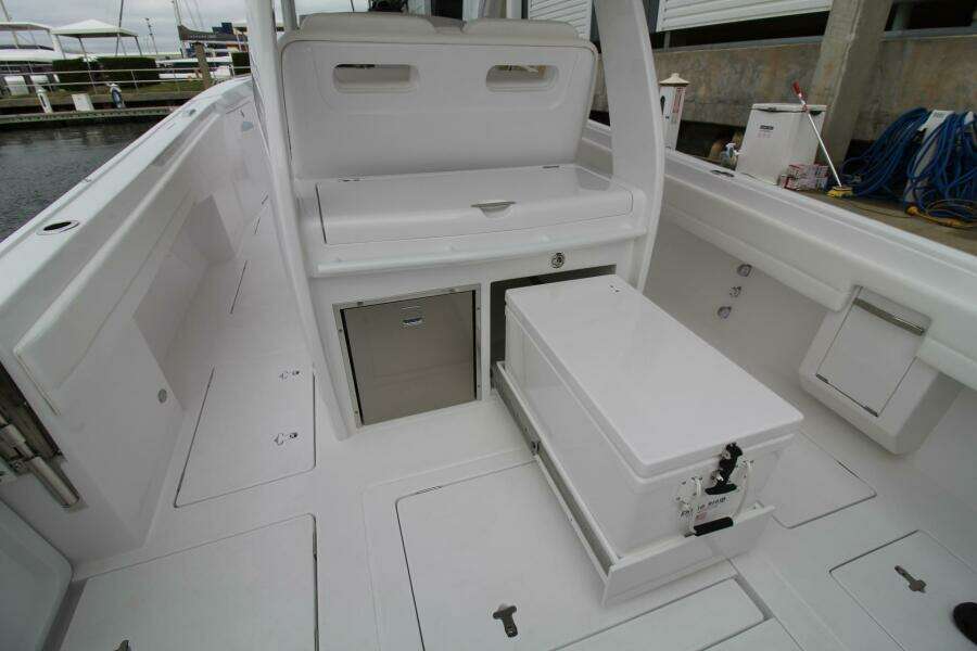 2024 Intrepid Nomad SE