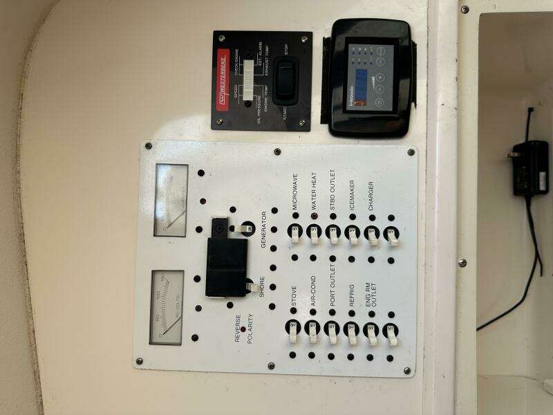 1994 Intrepid 376 Walkaround