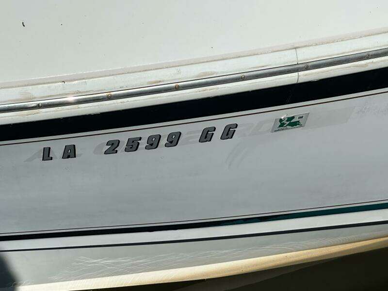 1994 Intrepid 376 Walkaround