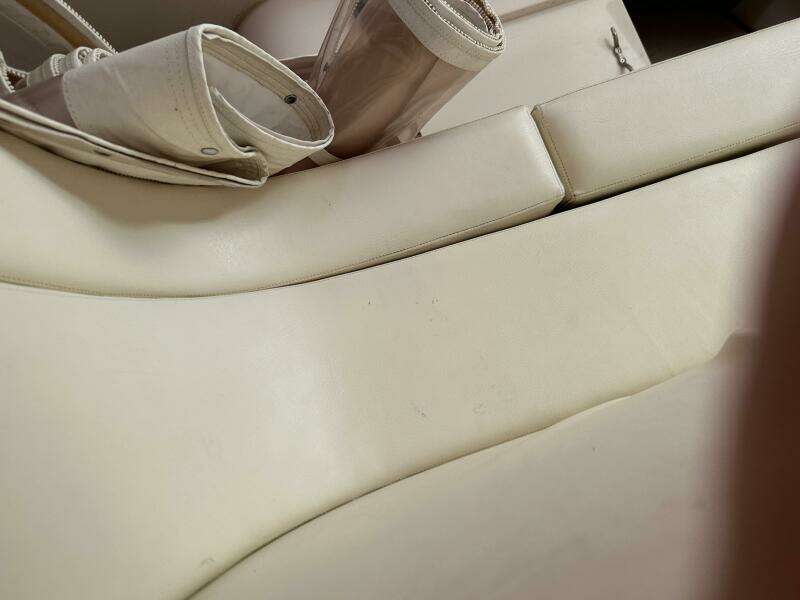 1994 Intrepid 376 Walkaround