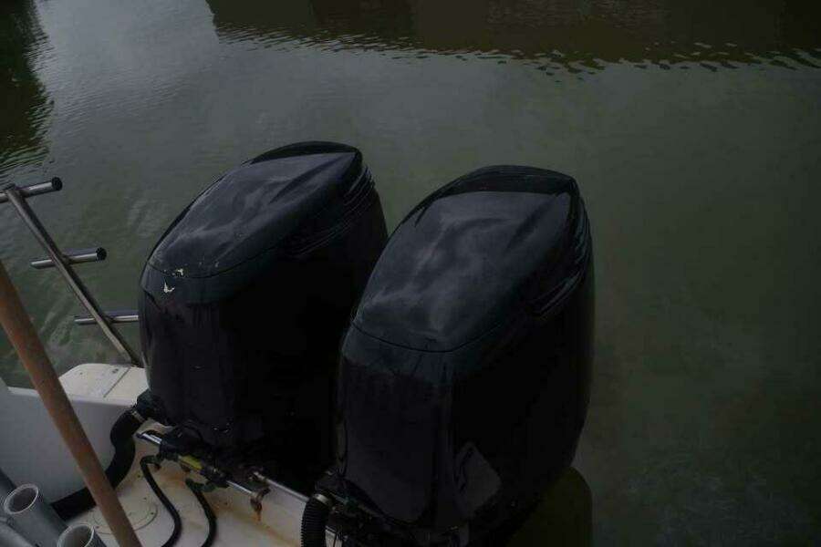 1994 Intrepid 376 Walkaround