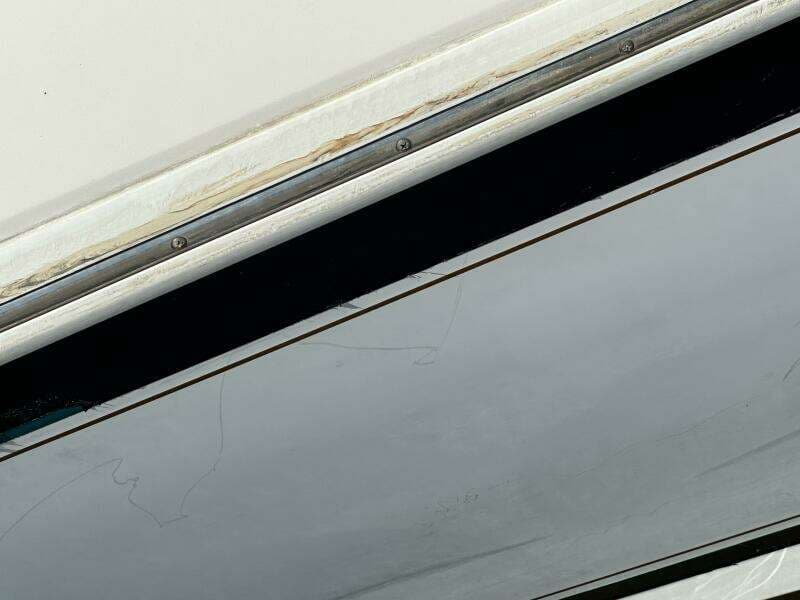 1994 Intrepid 376 Walkaround