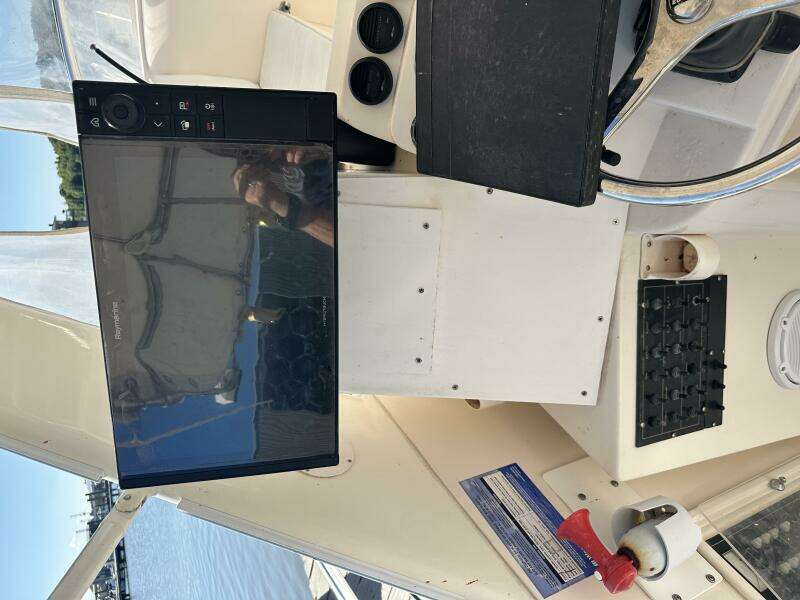 1994 Intrepid 376 Walkaround