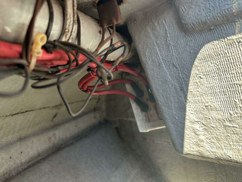 1994 Intrepid 376 Walkaround