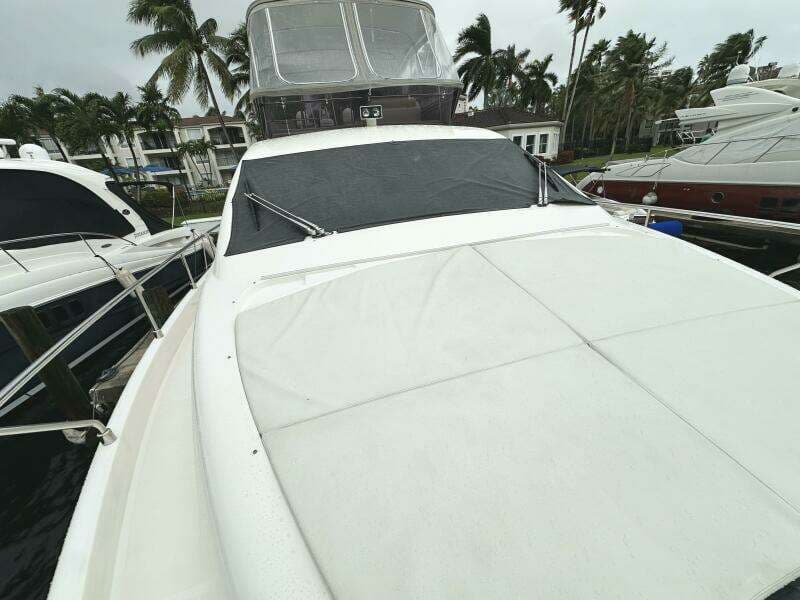 2014 Ferretti Yachts 530