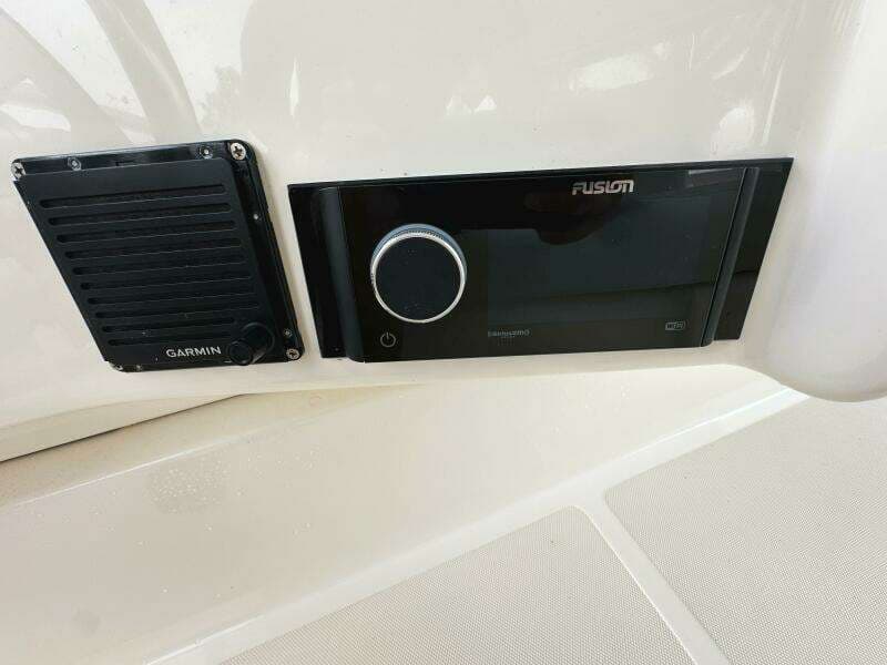 2014 Ferretti Yachts 530