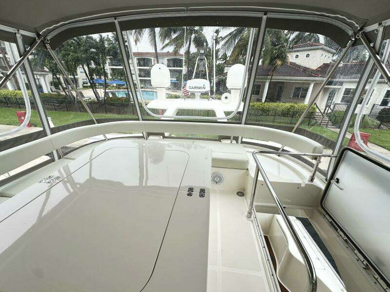2014 Ferretti Yachts 530