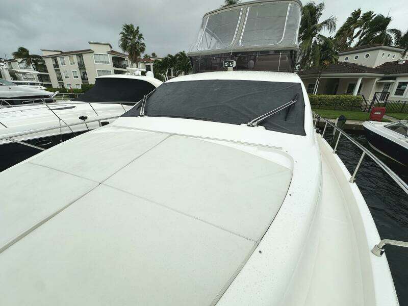 2014 Ferretti Yachts 530
