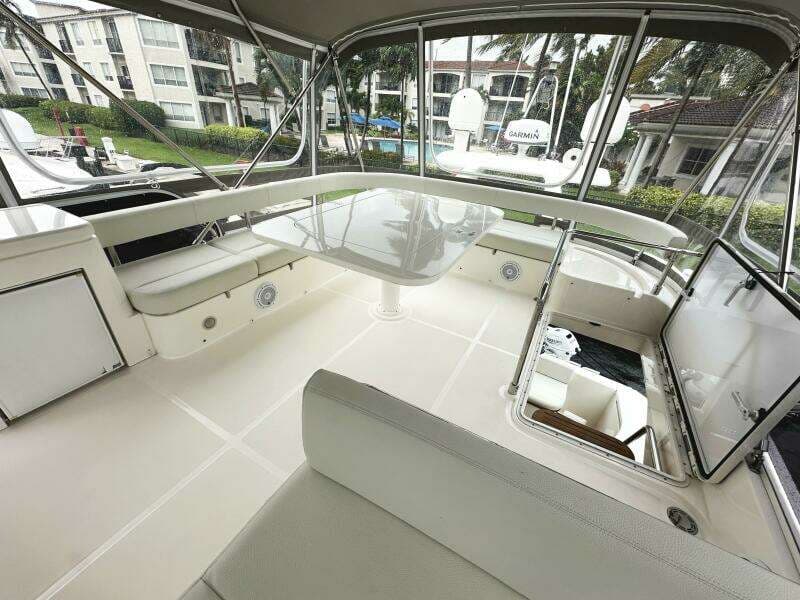 2014 Ferretti Yachts 530