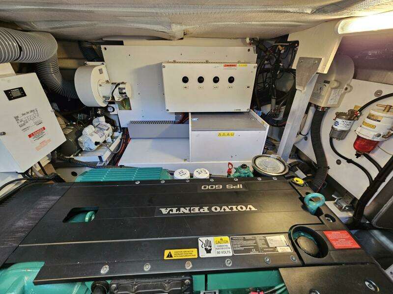 2018 Prestige 460 Fly