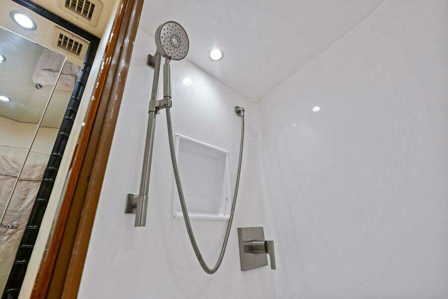 2012 82 Viking Convertible - Lady Di