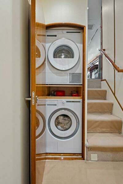 2012 82 Viking Convertible - Lady Di