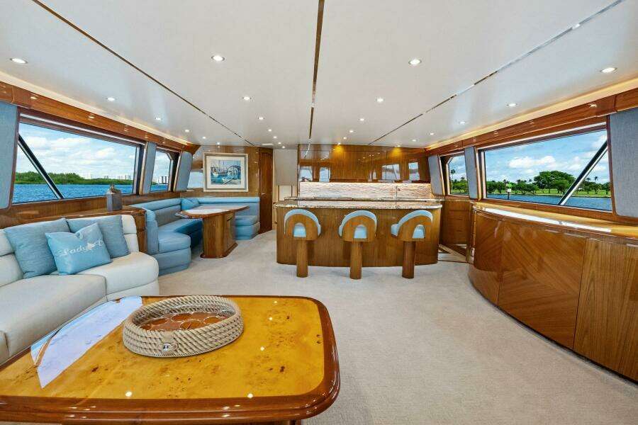 2012 82 Viking Convertible - Lady Di