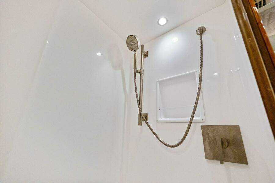 2012 82 Viking Convertible - Lady Di