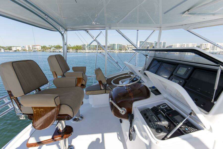 2008 60 Hatteras Blacksmith Bridge (3)