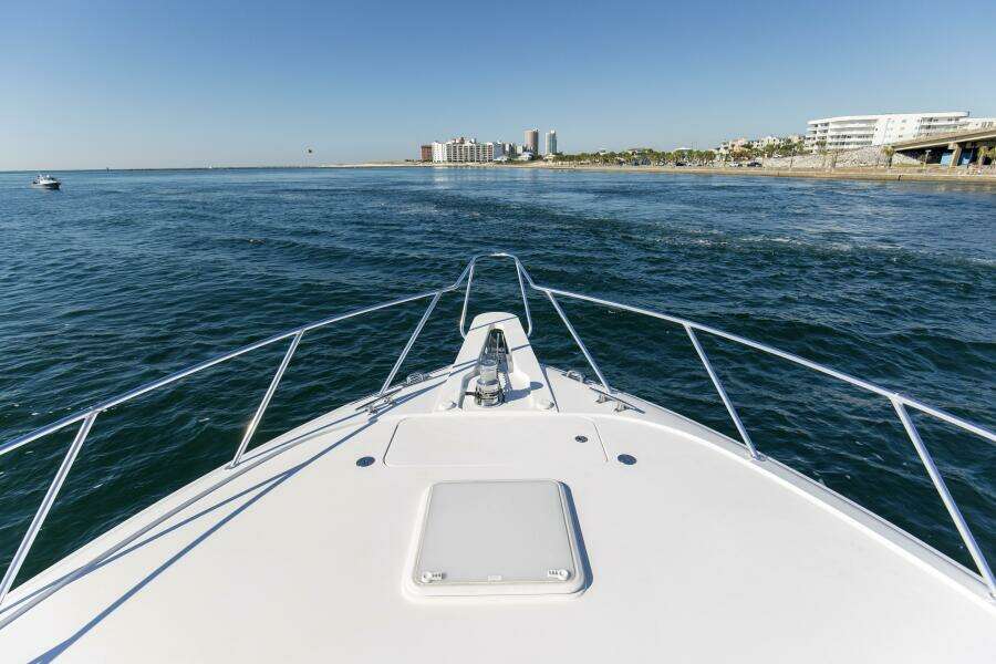 2008 60 Hatteras Blacksmith Bow (1)