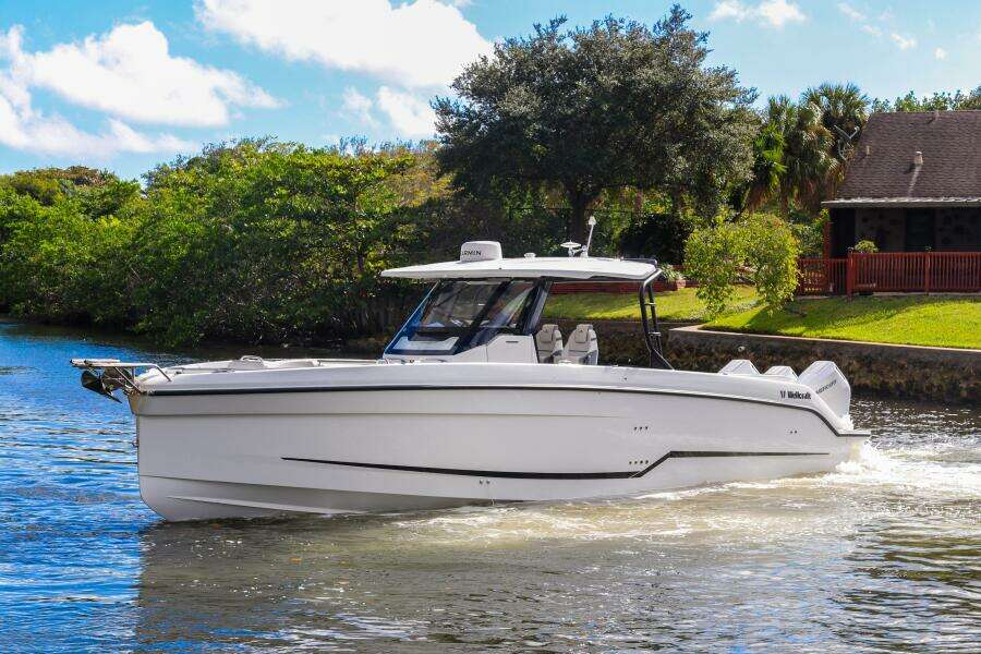 2026 Wellcraft 38 T-Top