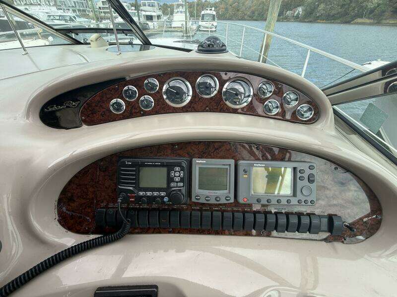 2001 Sea Ray 410 Sundancer