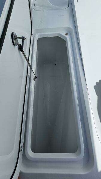 2025 Costa Custom 34SV