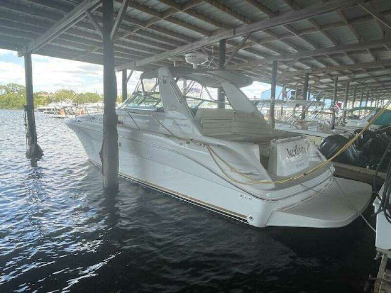 1998 Sea Ray 370 Sundancer