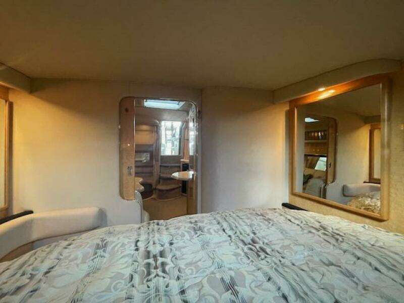 1998 Sea Ray 370 Sundancer