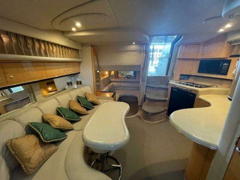 1998 Sea Ray 370 Sundancer