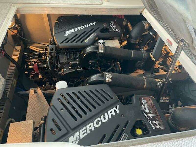 1998 Sea Ray 370 Sundancer